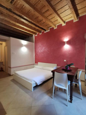 Flora Inn, Super Sweet Studio - Centro Bergamo